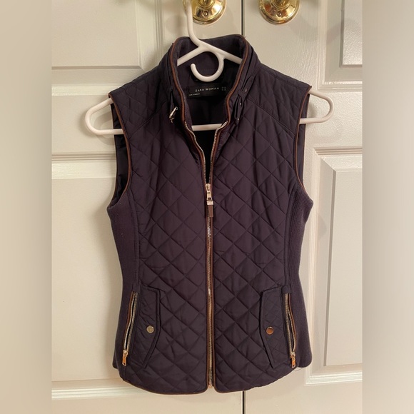 Zara Jackets & Blazers - Zara Navy Puffer Vest
